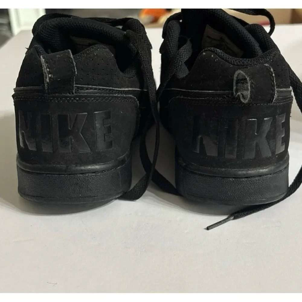 Nike Court Borough Low (size 8) Tripple Black Color Way (2016)